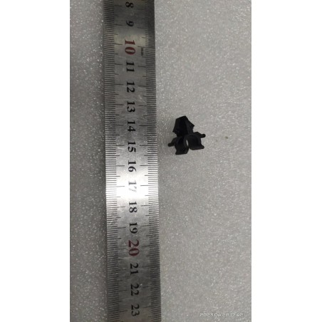 Clip IV de tuyau en caoutchouc - BYD - 10534570-00