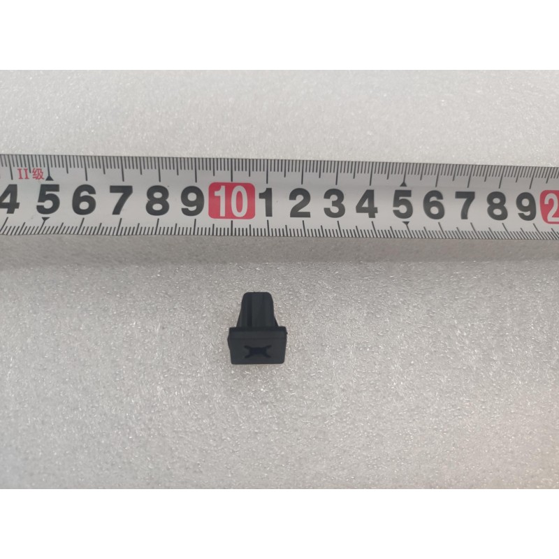 Écrou d'expansion en plastique avec extrémité fermée - BYD - 10205687-00