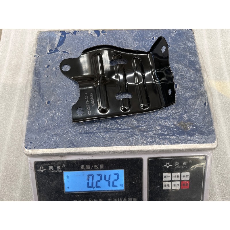 13637561-00