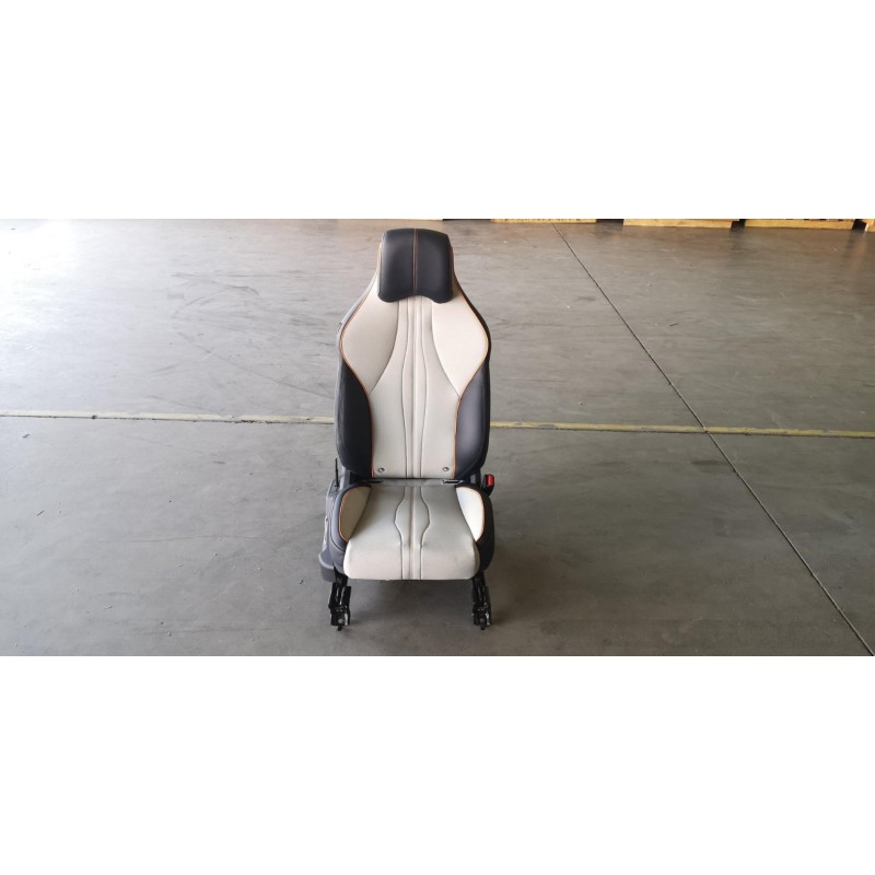 13737865-00