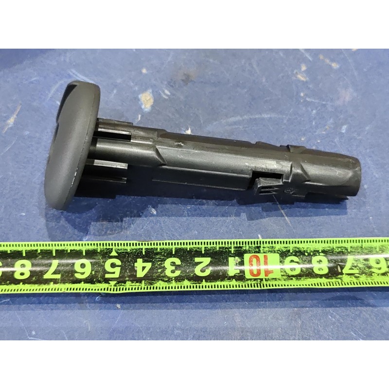 Fourreau de guide d'appui-tête 2e rang-Noir A7 - BYD - 19401207-00