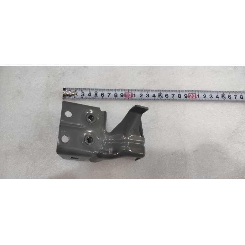 Support inférieur droit d'aile - BYD - 19324844-00