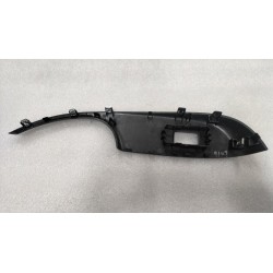 Bac de rangement de porte avant gauche - Noir métal mat - BYD - 13867693-00
