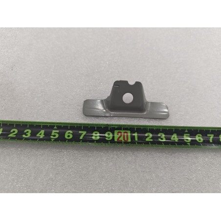 Support inférieur gauche de garniture de custode arrière - BYD - 19045638-00