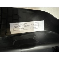 Garniture gauche de siège conducteur-DARK BLACK 5 - BYD - 19001385-00