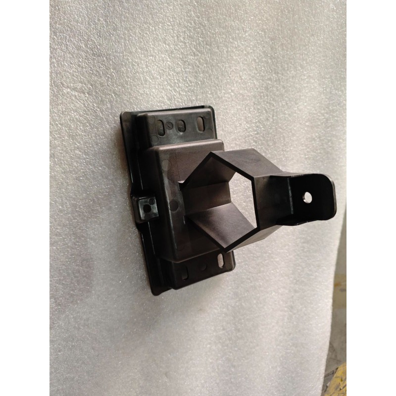 Support de fixation supérieur de pare-chocs avant - BYD - 18944026-00