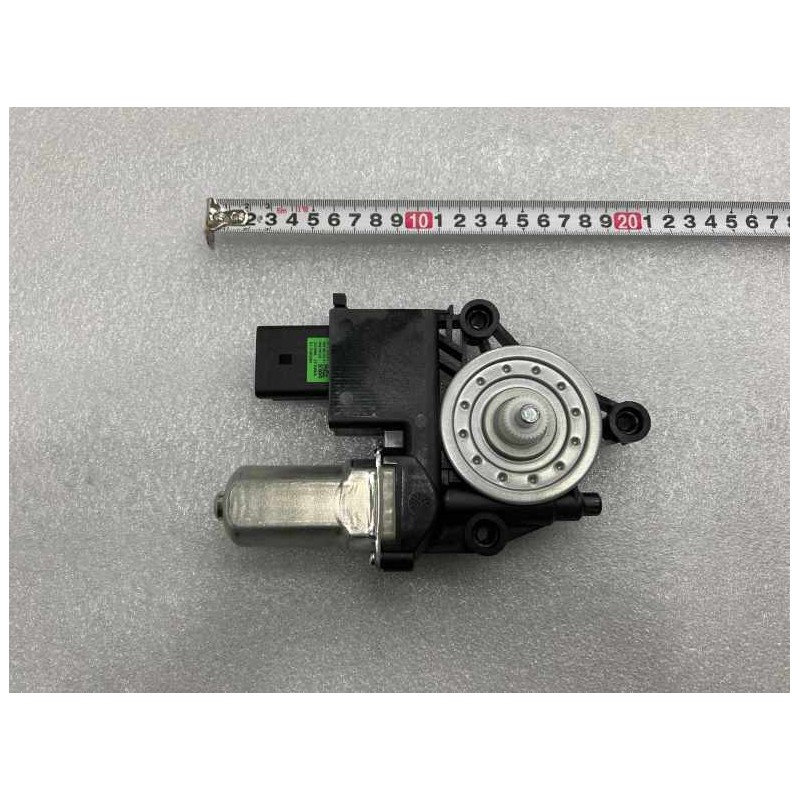 Moteur de porte avant droite - BYD - 13721054-00