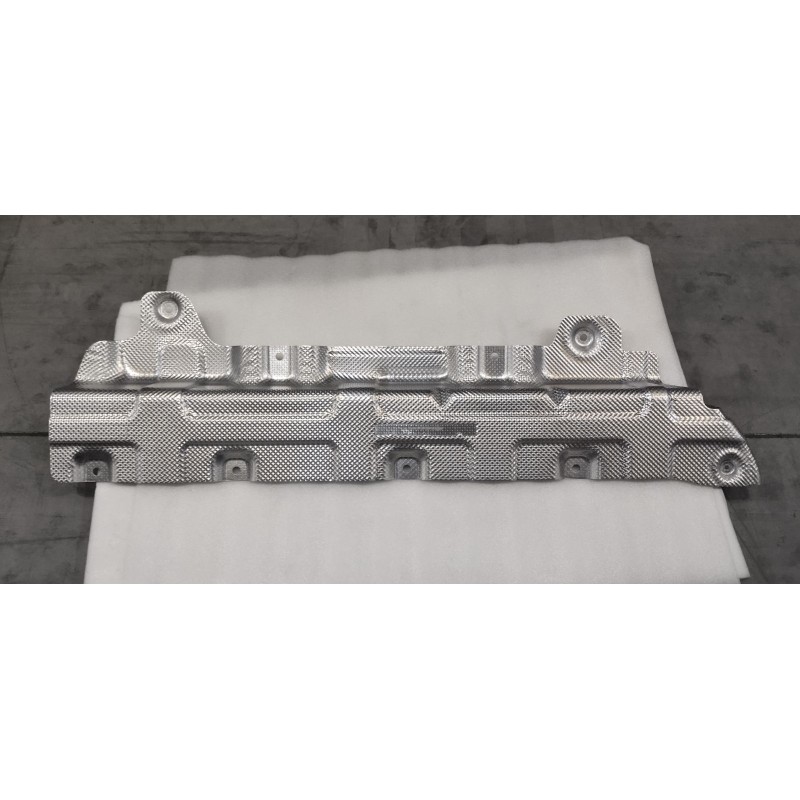 Panneau d'isolation plancher central 2 - BYD - 18672419-00