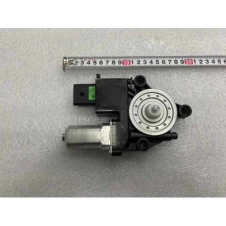 Moteur de porte arrière droite - BYD - 13721048-00