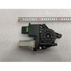 Moteur de porte arrière gauche - BYD - 13721046-00