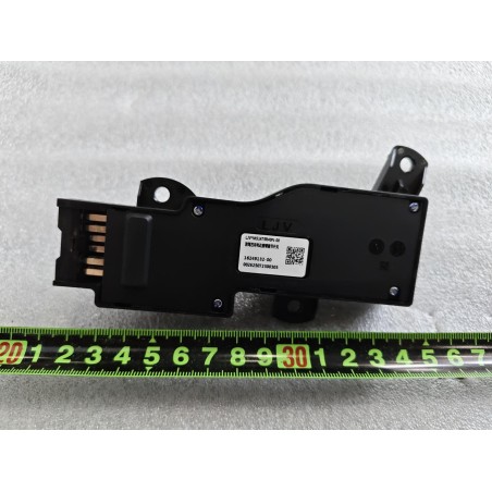 Interrupteur de réglage de siège électrique droit - BYD - 18640361-00
