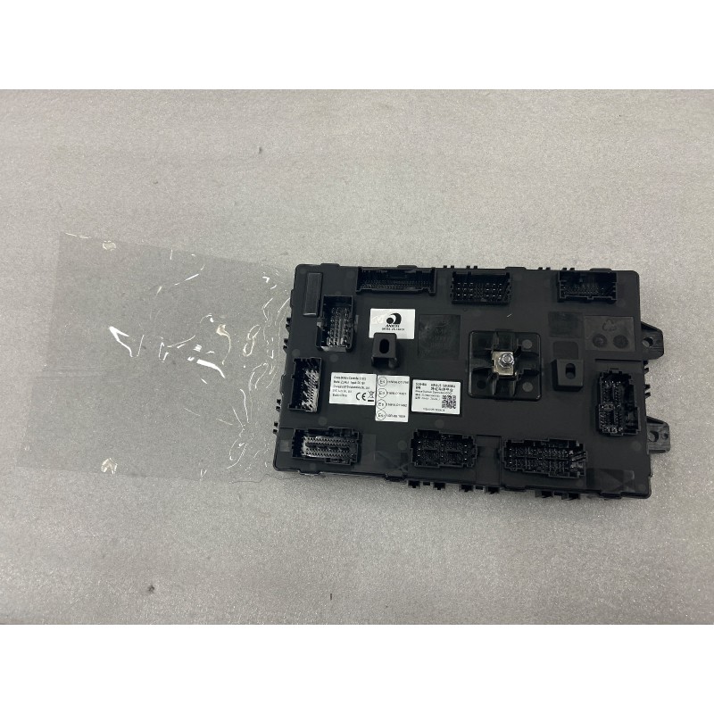 Plateforme de contrôle véhicule multi-domaines - BYD - 18596754-00