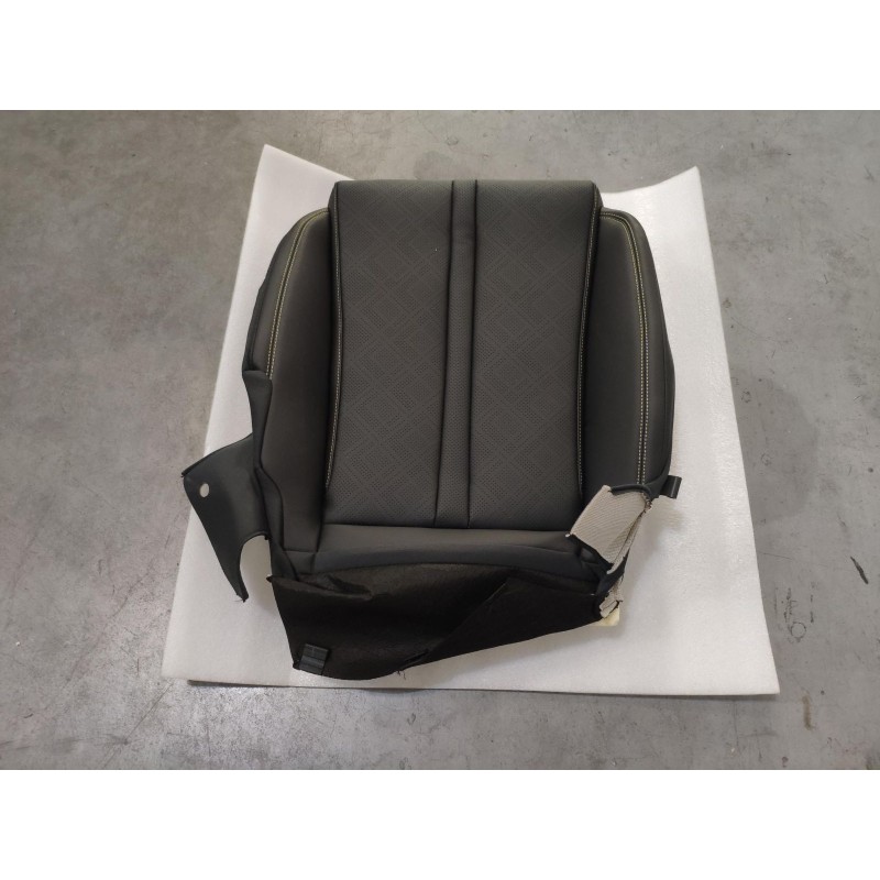 Coiffe et mousse d'assise de siège passager avant-Noir A7 - BYD - 18592323-00