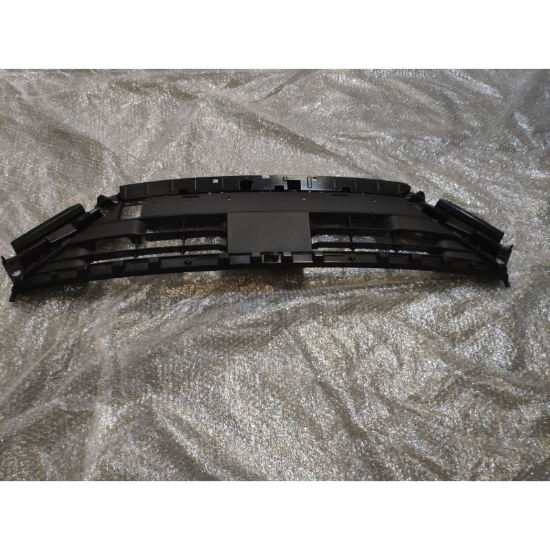 Calandre inférieure de pare-chocs avant - BYD - 18384279-00