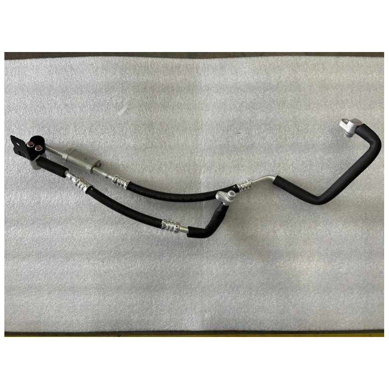 Tuyau de refoulement de compresseur 4 - BYD - 13647192-00