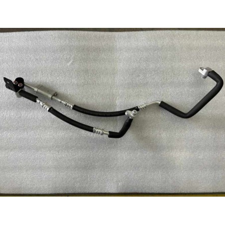 Tuyau de refoulement de compresseur 4 - BYD - 13647192-00