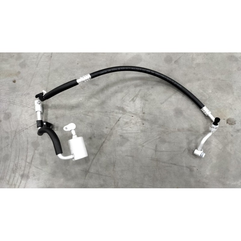 Tuyau de refoulement de compresseur 1 - BYD - 13647190-00