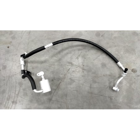 Tuyau de refoulement de compresseur 1 - BYD - 13647190-00