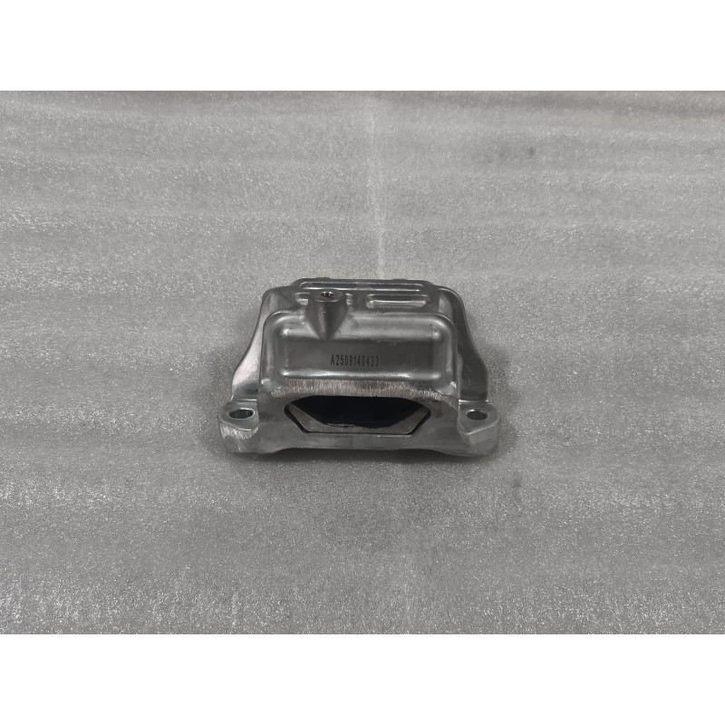 Support de fixation gauche du groupe motopropulseur - BYD - 18258644-00