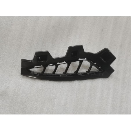 Garniture gauche de pare-chocs avant - BYD - 18235952-00